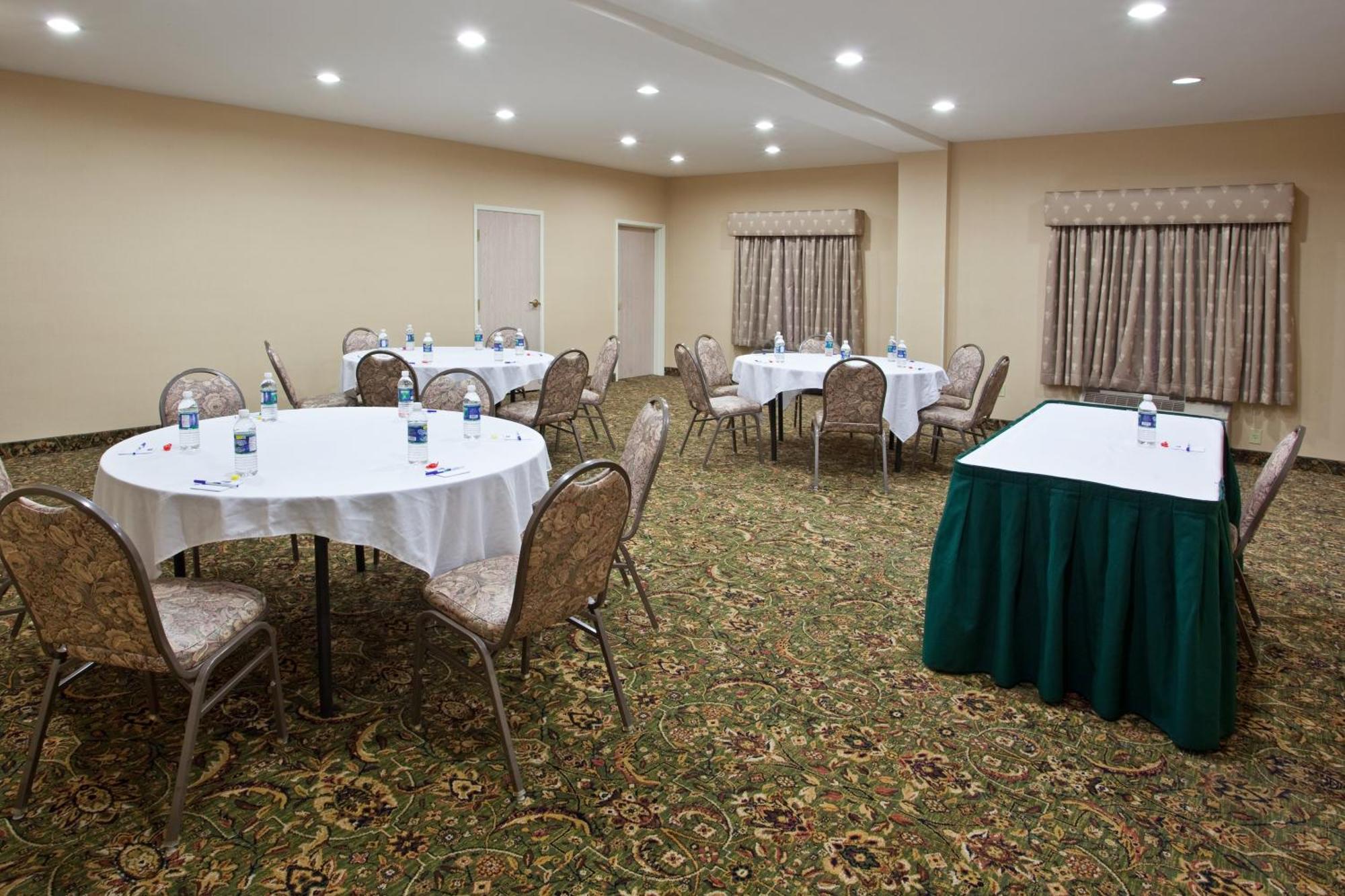 Holiday Inn Express Hotel & Suites Marion By Ihg Экстерьер фото