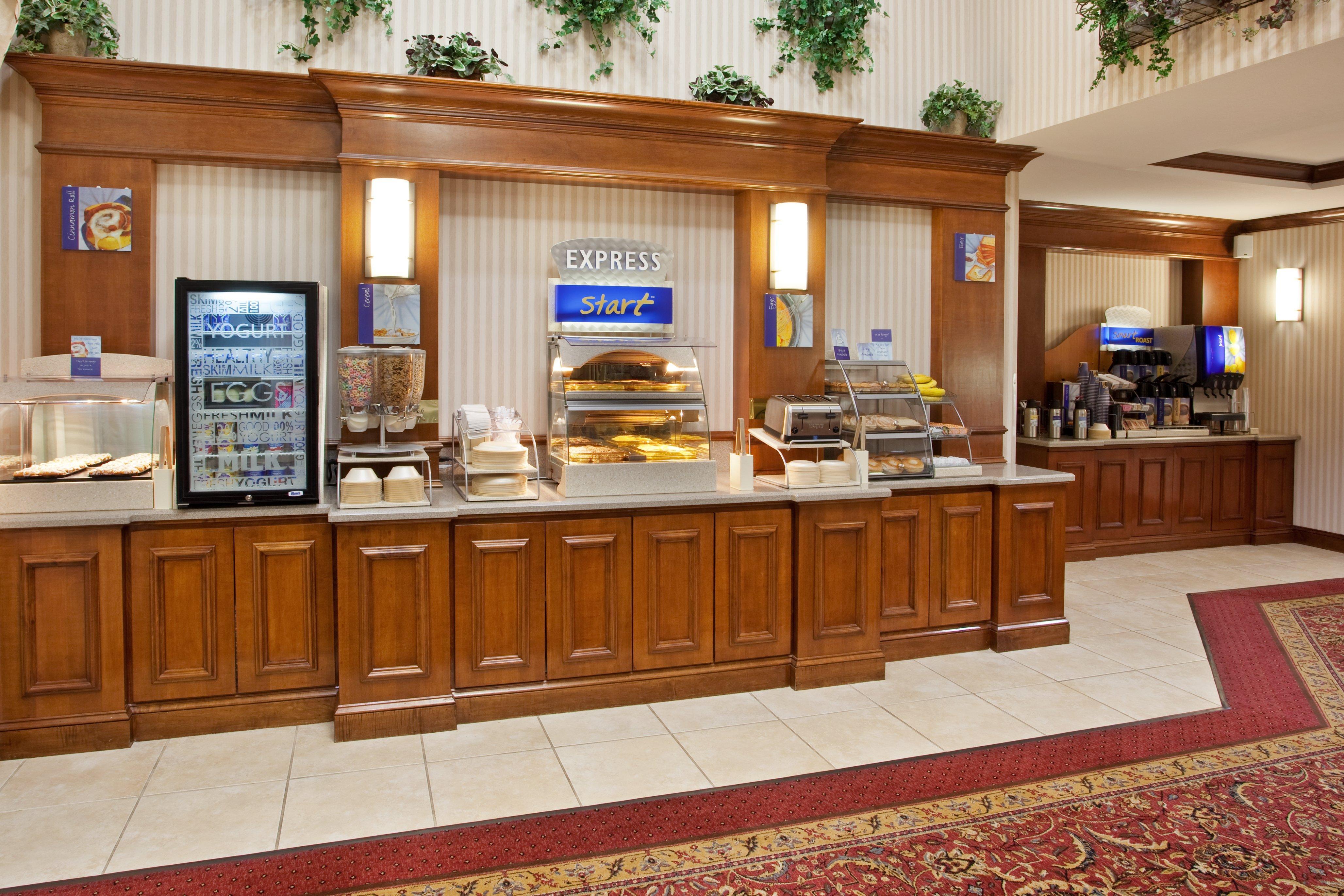 Holiday Inn Express Hotel & Suites Marion By Ihg Экстерьер фото