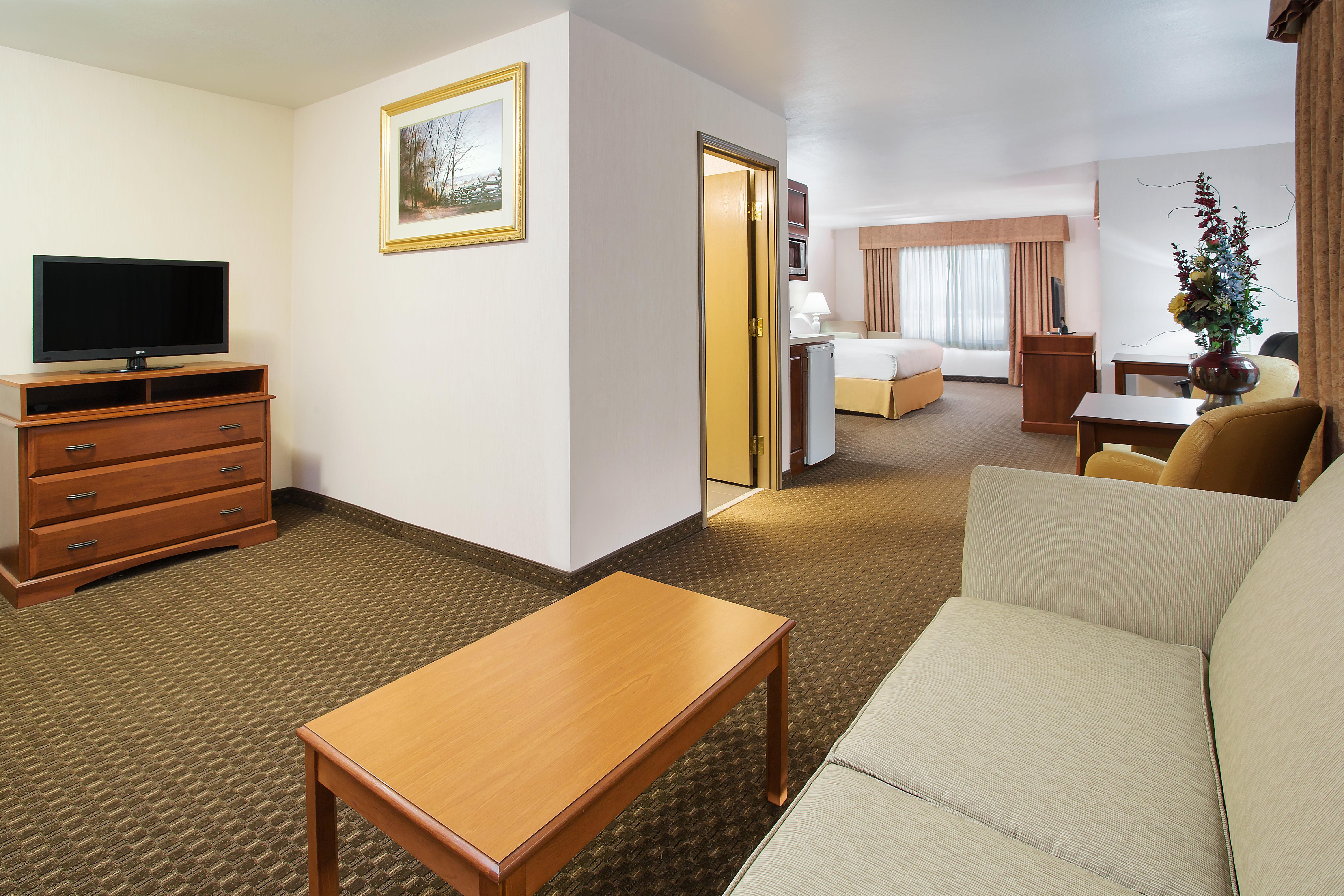 Holiday Inn Express Hotel & Suites Marion By Ihg Экстерьер фото