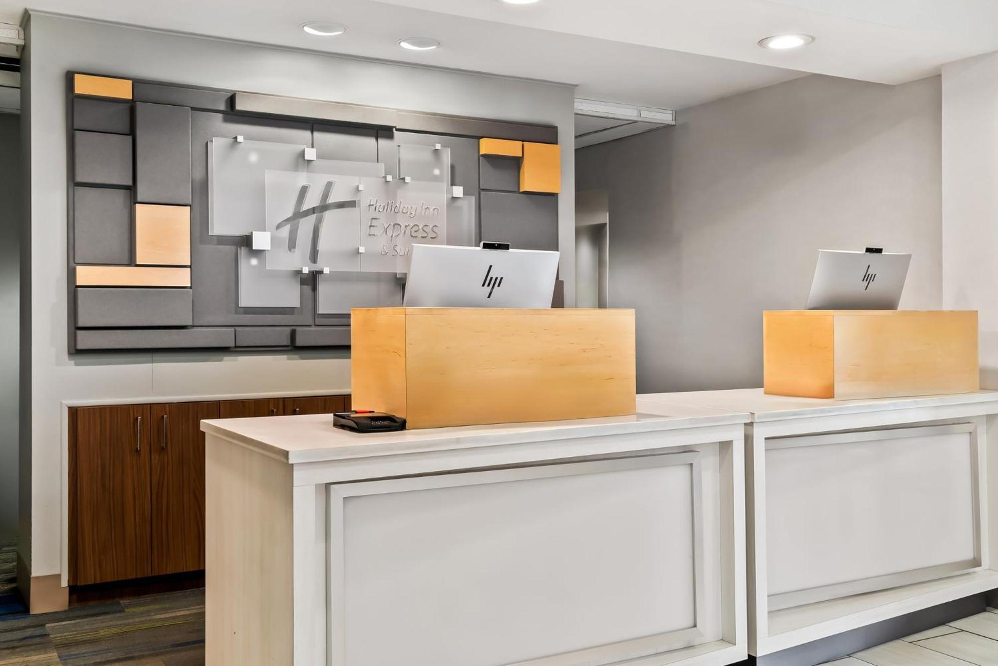 Holiday Inn Express Hotel & Suites Marion By Ihg Экстерьер фото