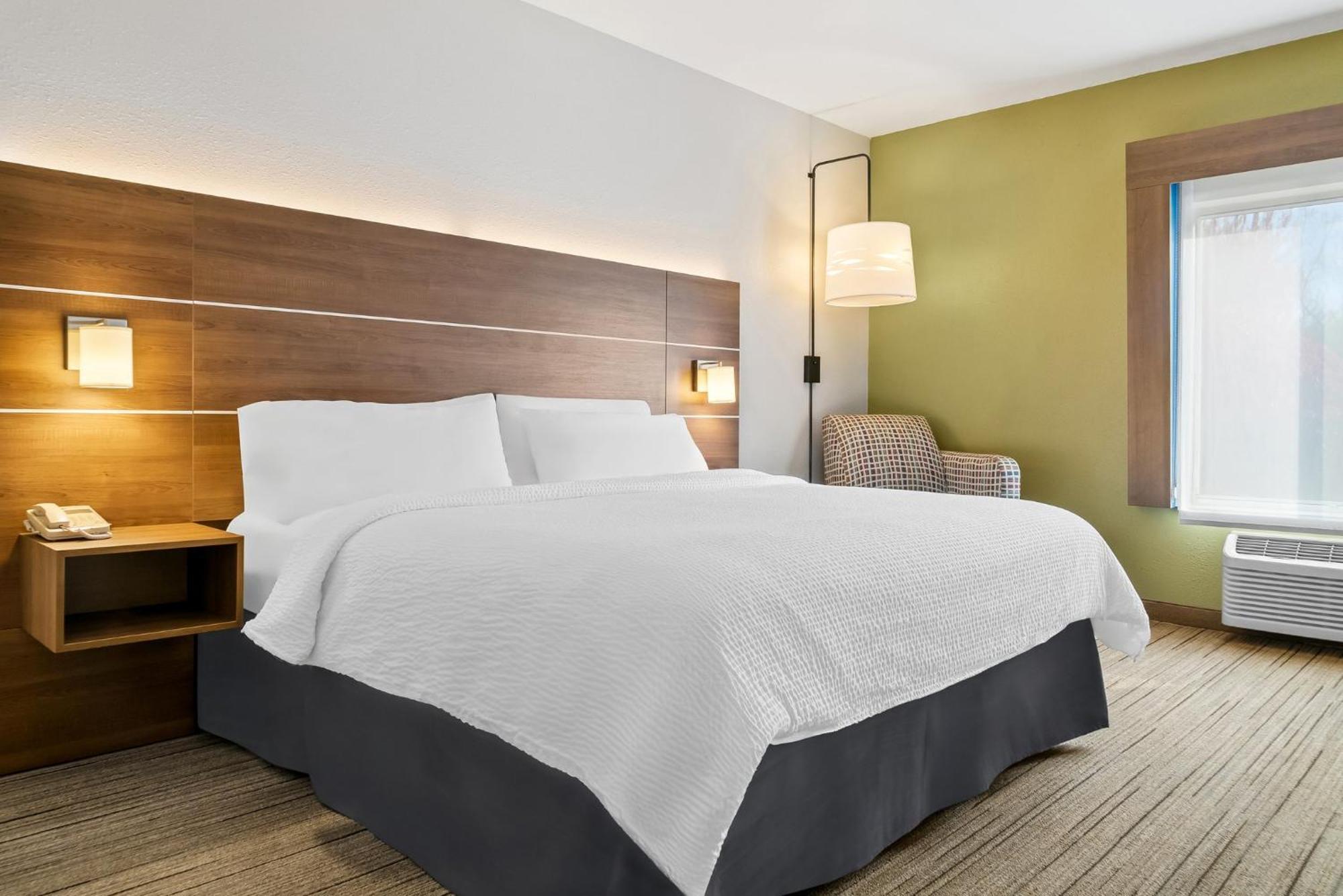 Holiday Inn Express Hotel & Suites Marion By Ihg Экстерьер фото