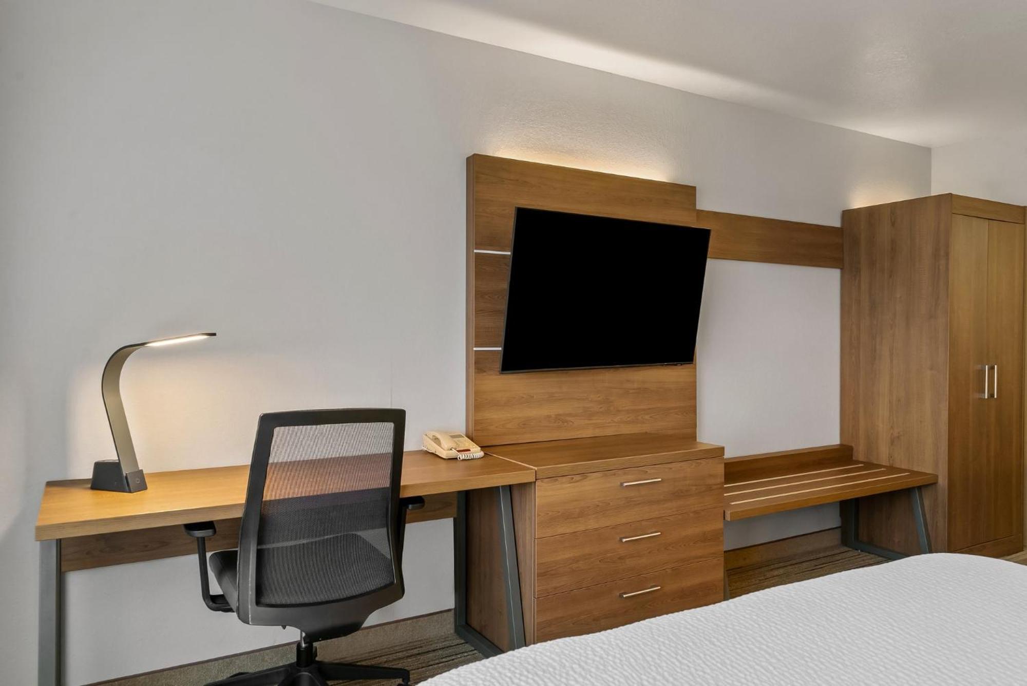 Holiday Inn Express Hotel & Suites Marion By Ihg Экстерьер фото