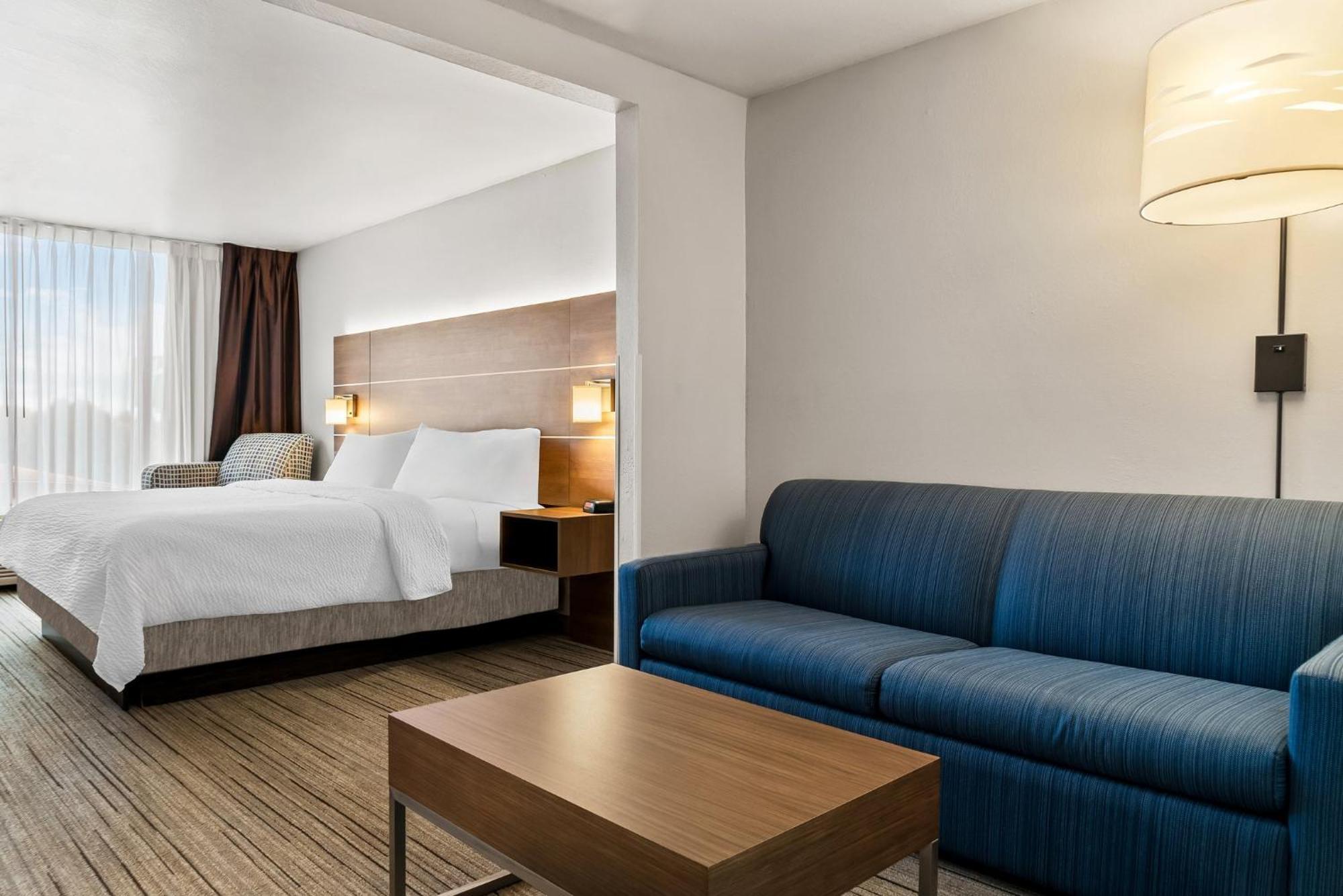 Holiday Inn Express Hotel & Suites Marion By Ihg Экстерьер фото