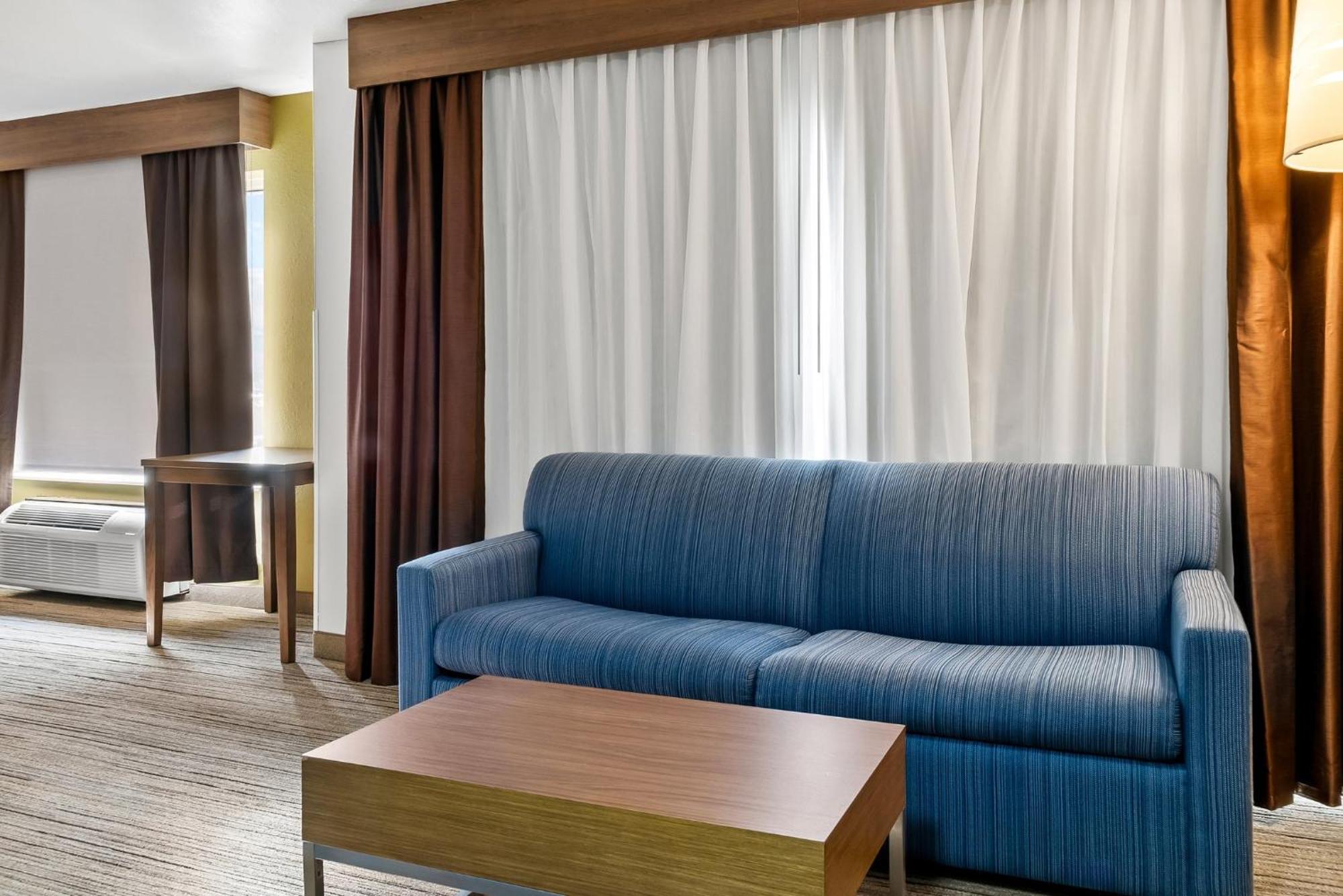 Holiday Inn Express Hotel & Suites Marion By Ihg Экстерьер фото